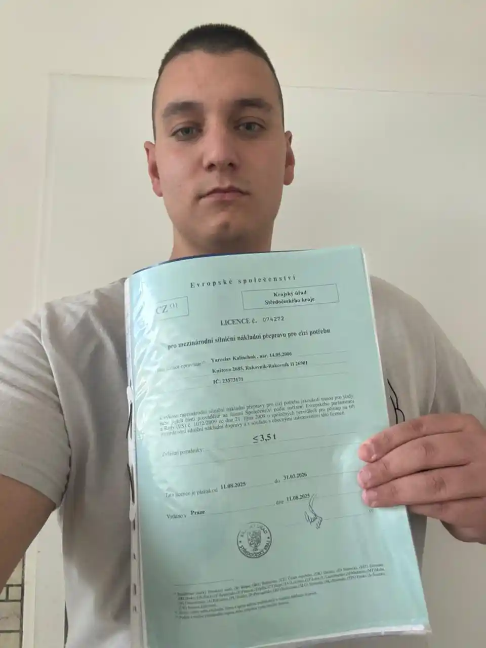 Ярослав Калинчук со своей готовой Евролицензией